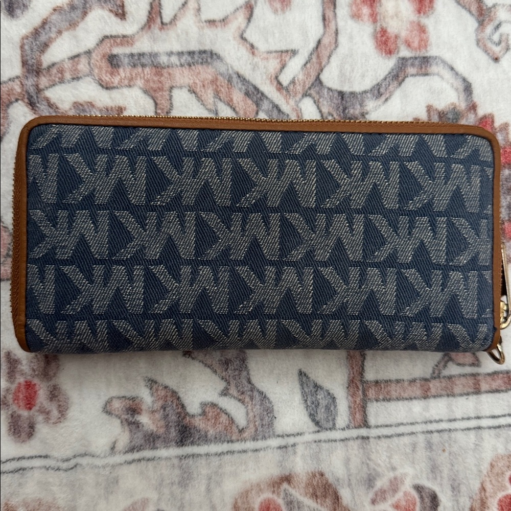 Michael Kors Blue and Tan Logo Wallet - Picture 10 of 14
